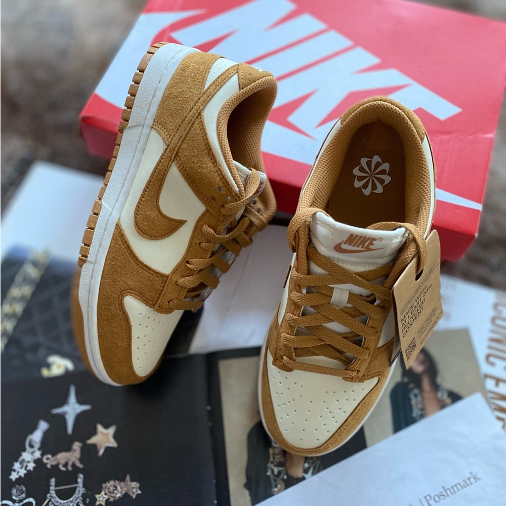 Nike Dunk Low Sneakers - Picture 12 of 16